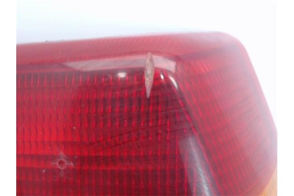 Recambio de piloto trasero derecho para opel omega b referencia OEM IAM 395186  