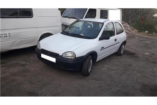 opel corsa b (1993) del año 