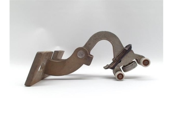 Recambio de bisagra sup. puerta trasero derecha para citroen jumper furgón 2.0 31 m ntz. 1400 referencia OEM IAM   