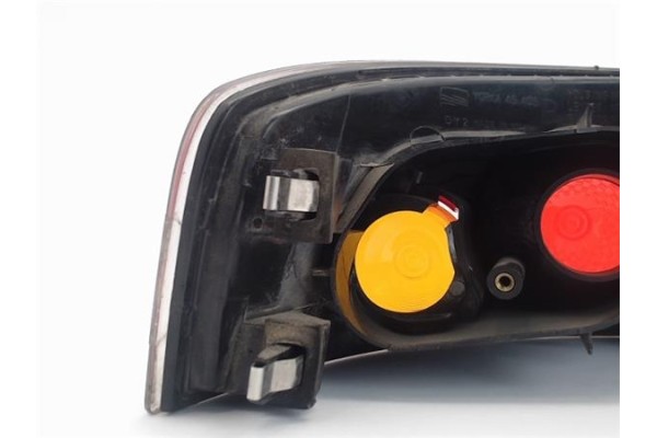 Recambio de piloto trasero derecho para seat ibiza (6l1) referencia OEM IAM   