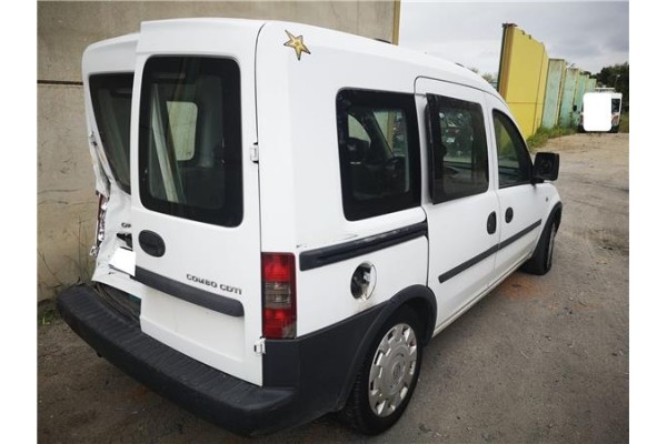 opel combo (corsa c) del año 2005