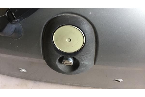 Recambio de porton trasero para opel corsa b 1.6 i 16v referencia OEM IAM 9117300  