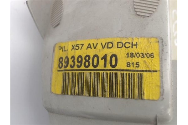 Recambio de intermitente delantero dcho para renault clio i fase i / ii (b/c57) referencia OEM IAM  89398010 