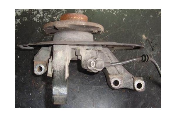 Recambio de mangueta delantero izquierda para opel combo (corsa c) 1.3 cdti 16v referencia OEM IAM 24406723  