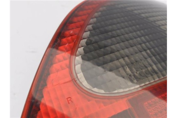 Recambio de piloto trasero derecho para rover rover 25 (rf) 1.4 classic (3-ptas.) referencia OEM IAM   