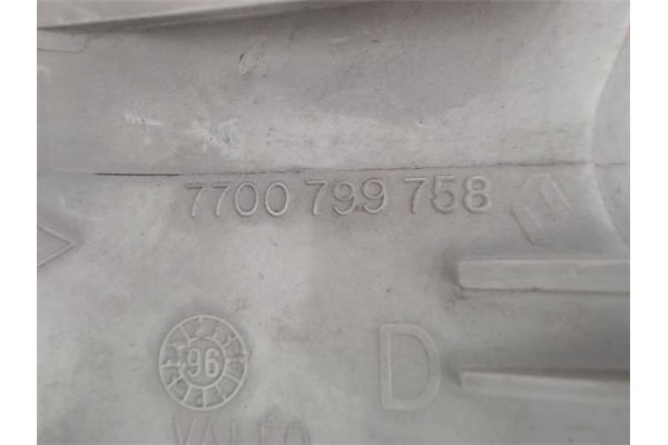 Recambio de intermitente delantero dcho para renault clio i fase i / ii (b/c57) referencia OEM IAM 7700799758 67521840 