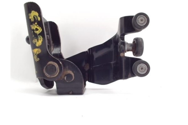 Recambio de bisagra inf. puerta trasero derecha para kia carnival 2.9 crdi vgt ex referencia OEM IAM   