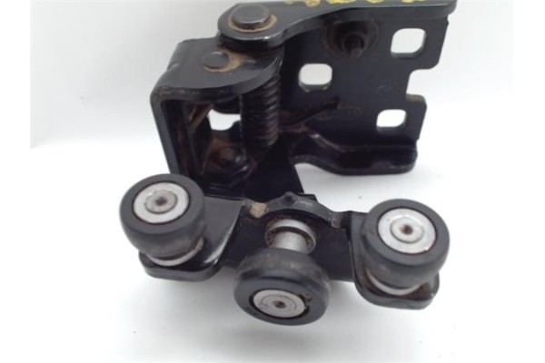 Recambio de bisagra inf. puerta trasero derecha para kia carnival 2.9 crdi vgt ex referencia OEM IAM   