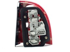 Recambio de piloto trasero izquierdo para volkswagen passat berlina (3b3) referencia OEM IAM   