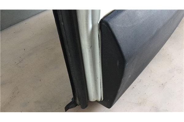 Recambio de porton trasero para renault kangoo i (f/kc0) 1.5 authentique referencia OEM IAM 7751468944 901005956R 
