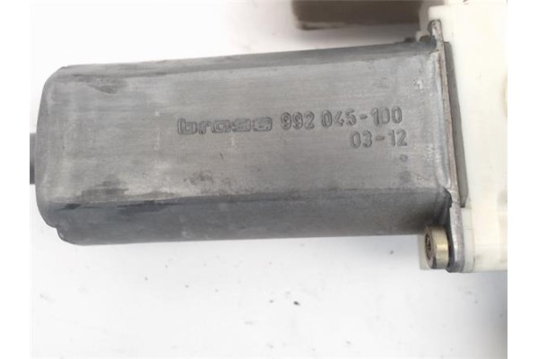 Recambio de mecanismo elevalunas trasero derecho para toyota corolla (e12) referencia OEM IAM 992045-100  