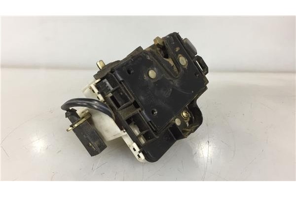 Recambio de cierre electromagnetico trasero derecho para seat cordoba fastback (6k2) 1.6 referencia OEM IAM 6K4839016G  