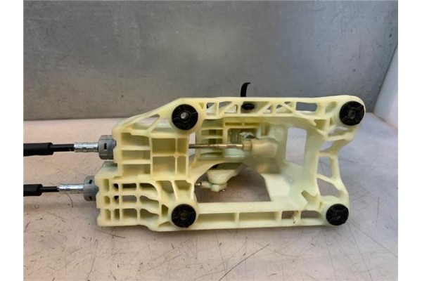 Recambio de palanca de cambio para hyundai kona (os) 1.0 pure referencia OEM IAM 84640J9200TRY  