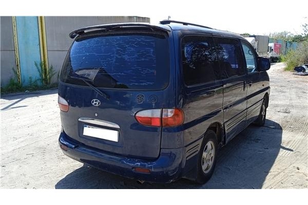 hyundai h-1 furgón del año 2001