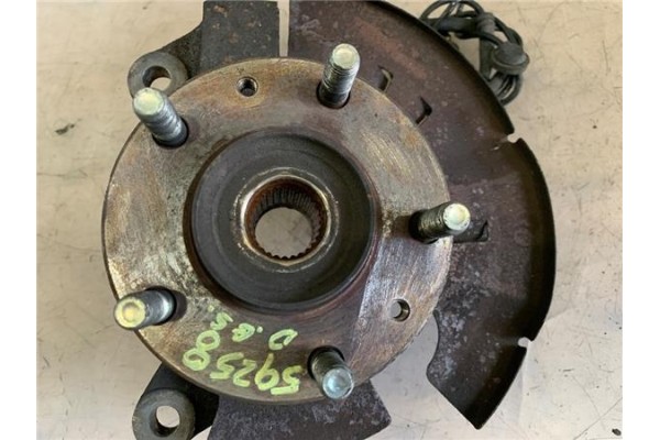 Recambio de mangueta delantero izquierda para kia carnival 2.9 td referencia OEM IAM K56B33031  