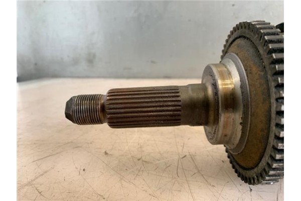 Recambio de palier delantero izquierdo para kia carnival 2.9 td referencia OEM IAM K55225600A  