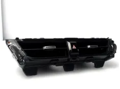 Recambio de tobera superior central ventilacion salpicadero para toyota corolla (e21) híbrido hybrid active referencia OEM IAM 0