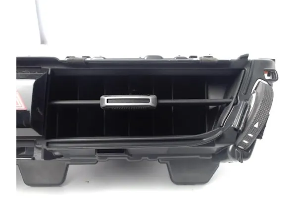 Recambio de tobera superior central ventilacion salpicadero para toyota corolla (e21) híbrido hybrid active referencia OEM IAM 0