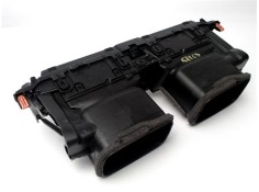 Recambio de tobera superior central ventilacion salpicadero para toyota corolla (e21) híbrido hybrid active referencia OEM IAM 0