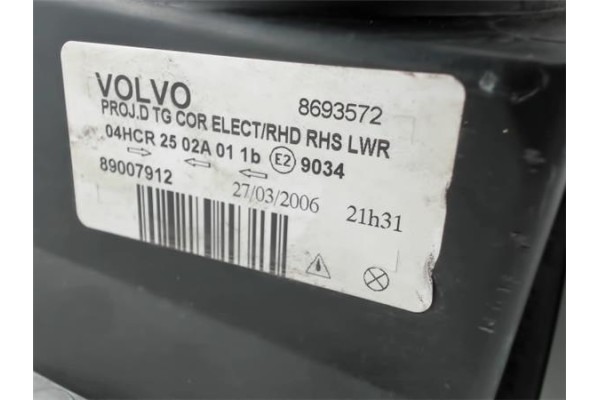 Recambio de faro delantero dcho para volvo v70 familiar referencia OEM IAM 8693572 89007912 