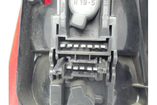 Recambio de piloto trasero derecho para citroen ax referencia OEM IAM 95659632  