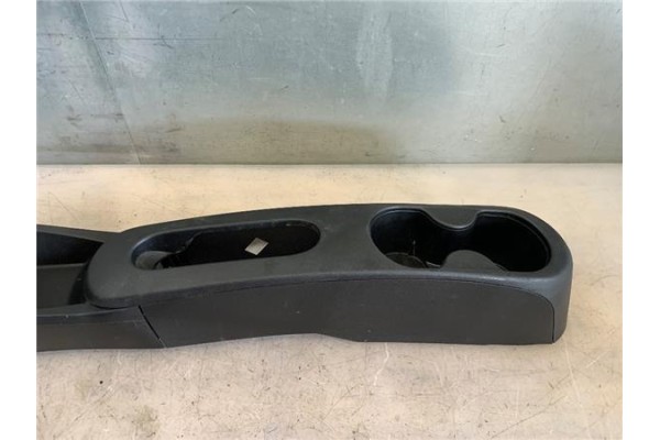 Recambio de embellecedor consola central para fiat 500 1.2 referencia OEM IAM 735451108  