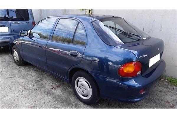 hyundai accent (x3)(1995) del año 