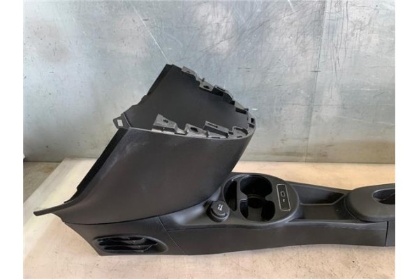 Recambio de embellecedor consola central para fiat 500 1.2 referencia OEM IAM 735451108  
