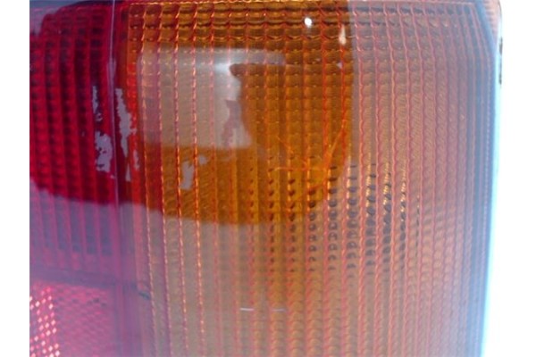 Recambio de piloto trasero derecho para peugeot 205 berlina referencia OEM IAM 635129  