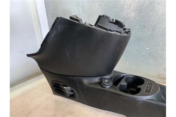 Recambio de embellecedor consola central para fiat 500 1.2 referencia OEM IAM 735451108  