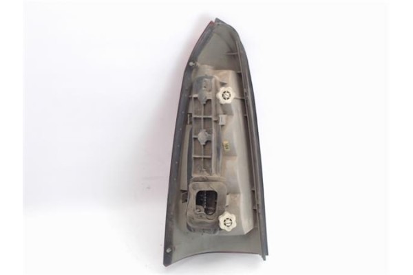 Recambio de piloto trasero derecho para opel astra g caravan referencia OEM IAM 9117211  