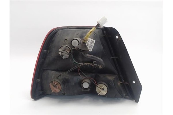 Recambio de piloto trasero derecho para hyundai accent (lc) referencia OEM IAM 9240225510  