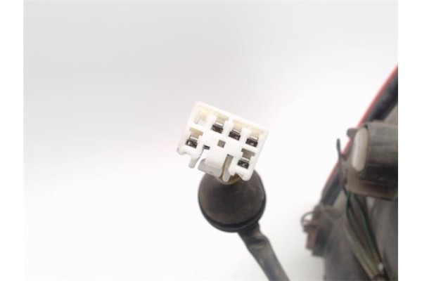 Recambio de piloto trasero derecho para hyundai accent (lc) referencia OEM IAM 9240225510  