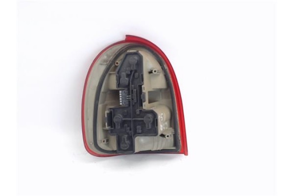 Recambio de piloto trasero derecho para opel corsa b referencia OEM IAM   