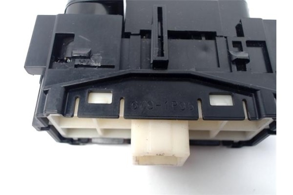 Recambio de conjunto interruptores para toyota corolla (e21) híbrido hybrid active referencia OEM IAM 6791P95  
