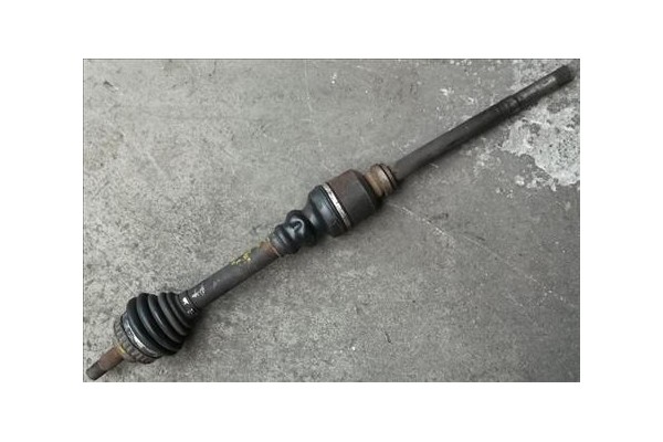 Recambio de palier delantero derecho para citroen xsara picasso (1999) 2.0 hdi referencia OEM IAM   