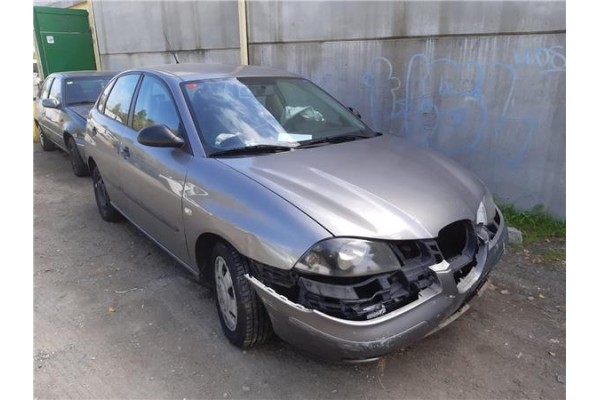 seat ibiza (6l1)(04.2002 ) del año 