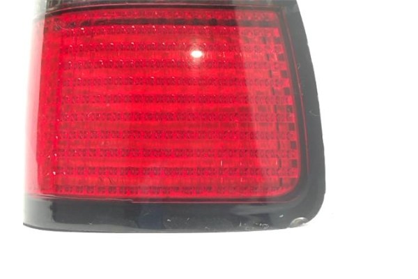 Recambio de piloto trasero derecho para citroen xantia berlina referencia OEM IAM   