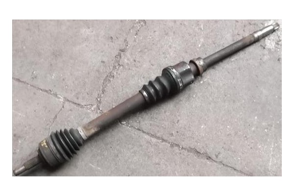 Recambio de palier delantero derecho para peugeot 206 berlina (1998) 1.4 i referencia OEM IAM   