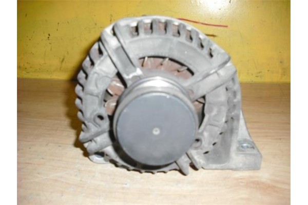 Recambio de alternador para volvo v70 familiar 2.4 (125kw) referencia OEM IAM 8622786 0124525014 
