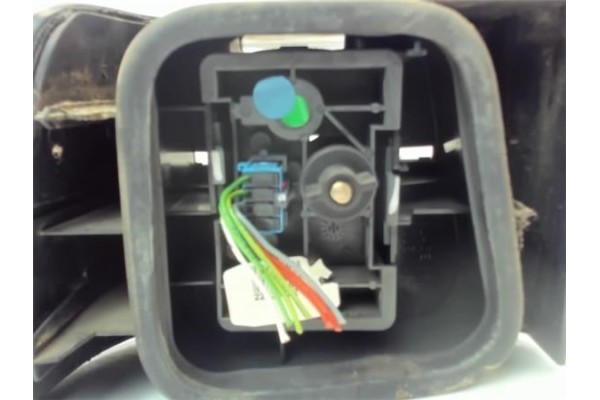 Recambio de piloto trasero derecho para citroen xantia berlina referencia OEM IAM   