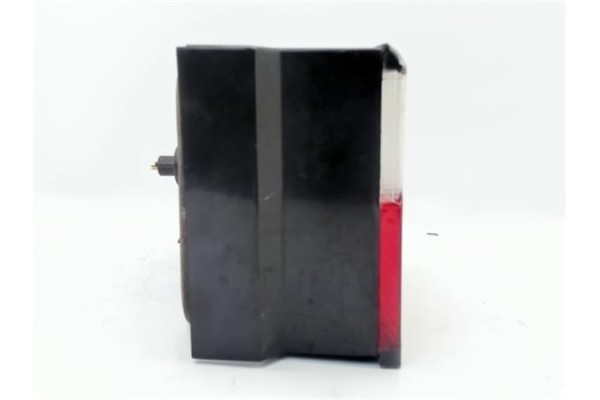 Recambio de piloto trasero derecho para citroen xantia berlina referencia OEM IAM   