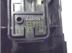 Recambio de mando elevalunas delantero derecho para peugeot 207 1.6 hdi referencia OEM IAM 9654860777 E29958 