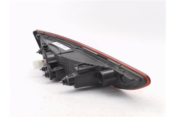 Recambio de piloto porton trasero derecho para hyundai kona (os) 1.0 pure referencia OEM IAM 92404J9000  