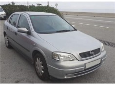 opel astra g berlina del año 2000