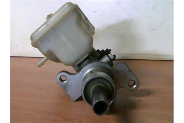 Recambio de bomba freno para opel vivaro 1.9 dti referencia OEM IAM   