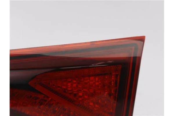 Recambio de piloto porton trasero derecho para hyundai kona (os) 1.0 pure referencia OEM IAM 92404J9000  