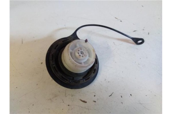 Recambio de tapon combustible para ford mondeo ii (bap) 1.6 i 16v referencia OEM IAM    Recambio de tapon combustible para ford mondeo ii (bap) 1.6 i 16v referencia OEM IAM