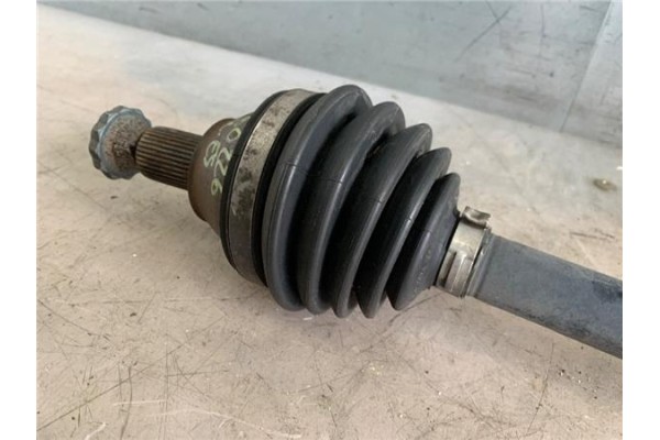 Recambio de palier delantero izquierdo para volkswagen polo v (6r1) 1.0 referencia OEM IAM 6C0407271H  