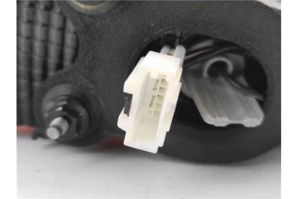 Recambio de piloto porton trasero izquierdo para hyundai kona (os) 1.0 pure referencia OEM IAM 92403J9000  